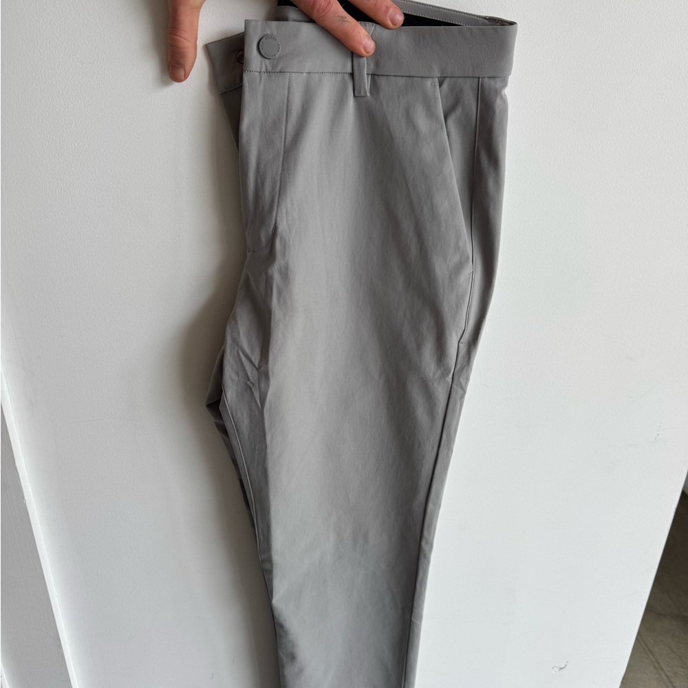 3 paira Vuori and Rhône Men’s Pants | M | 32 | New - Picture 6 of 8